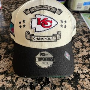 NWOT Youth Kansas City chiefs hat